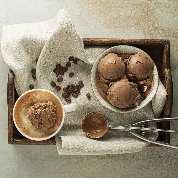 macchina del gelato gelatiera ariete gelato al cioccolato affogato nel caffè