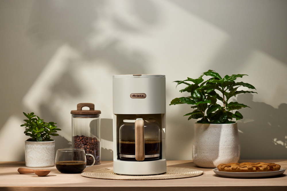 drip coffee caffè americano breakfast wood