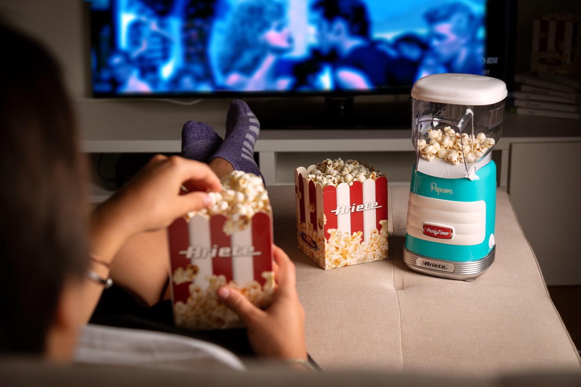 €32,99 (prima €37,11) Ariete Pop Corn Party Time 2956, Macchina Pop Corn  con Cottura ad Aria Calda, Incluso Dosatore, 60gr di Pop Corn in 2 Minuti,  1100 W, Rosso