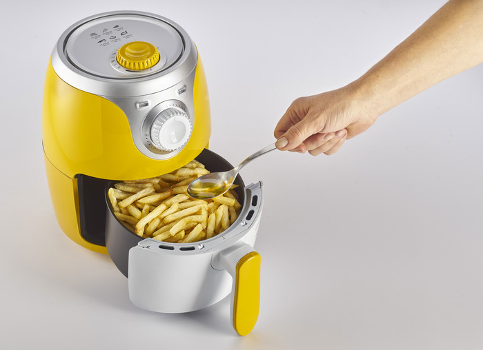 Ariete Airy Fryer Mini Friggitrice ad aria 2 Lt 200°C Compatta con  Ricettario - Shopping.com